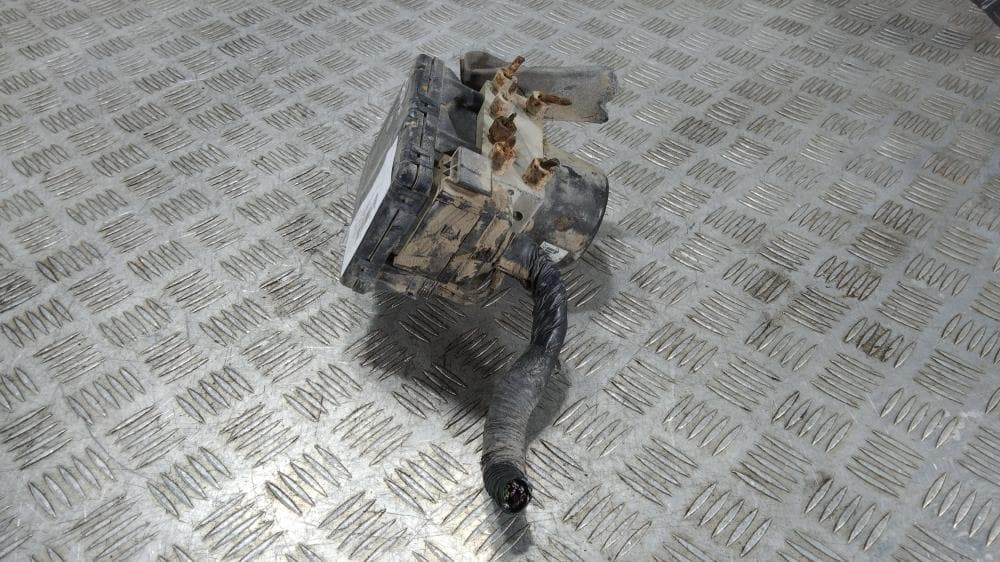 Блок ABS к Chrysler Voyager 4 (01-04)