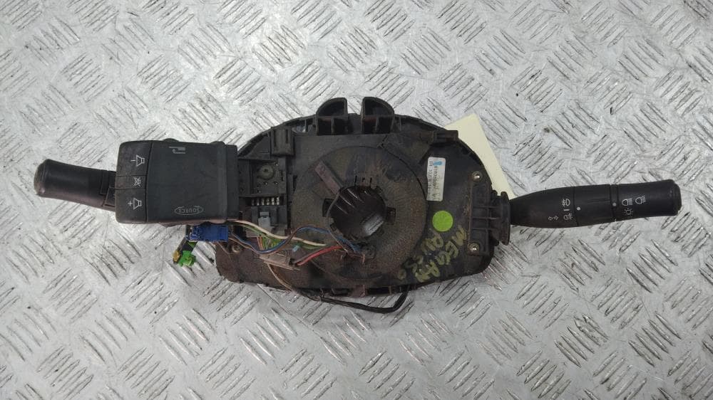 Переключатель подрулевой (стрекоза) к Renault Megane 2 (02-06)