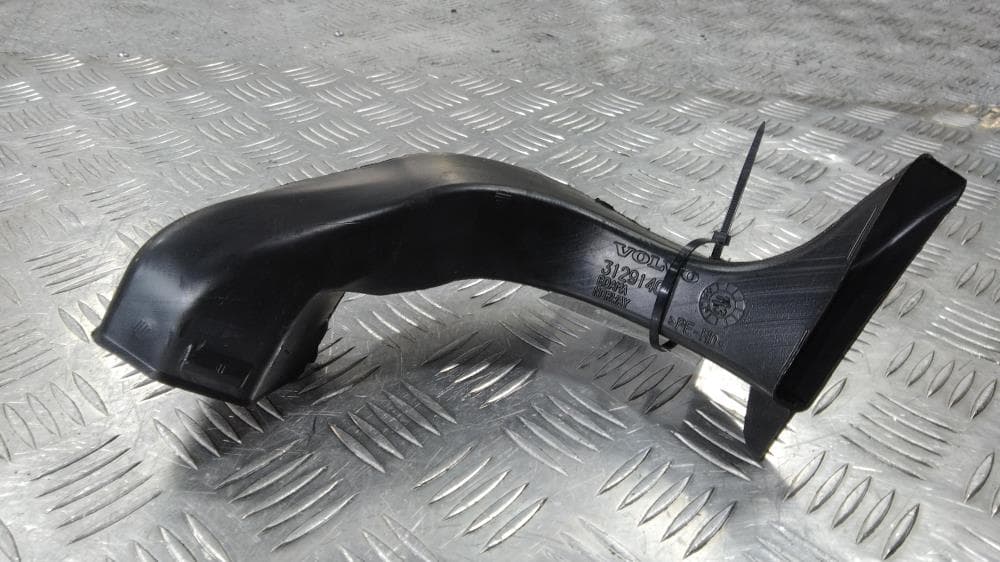 Воздуховод к Volvo V70 3 (07-13)
