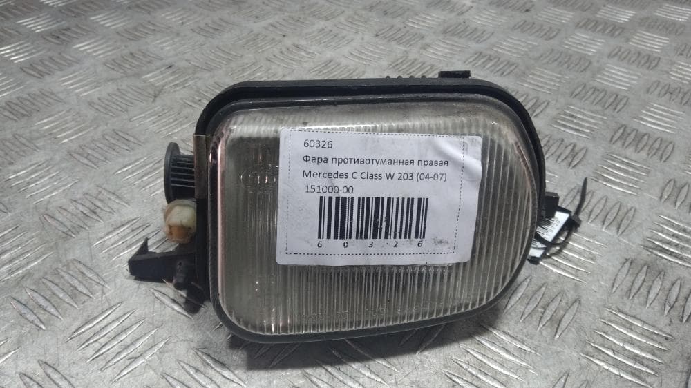 Фара противотуманная правая к Mercedes C Class W203/S203/CL203 Рестайлинг (04-07)