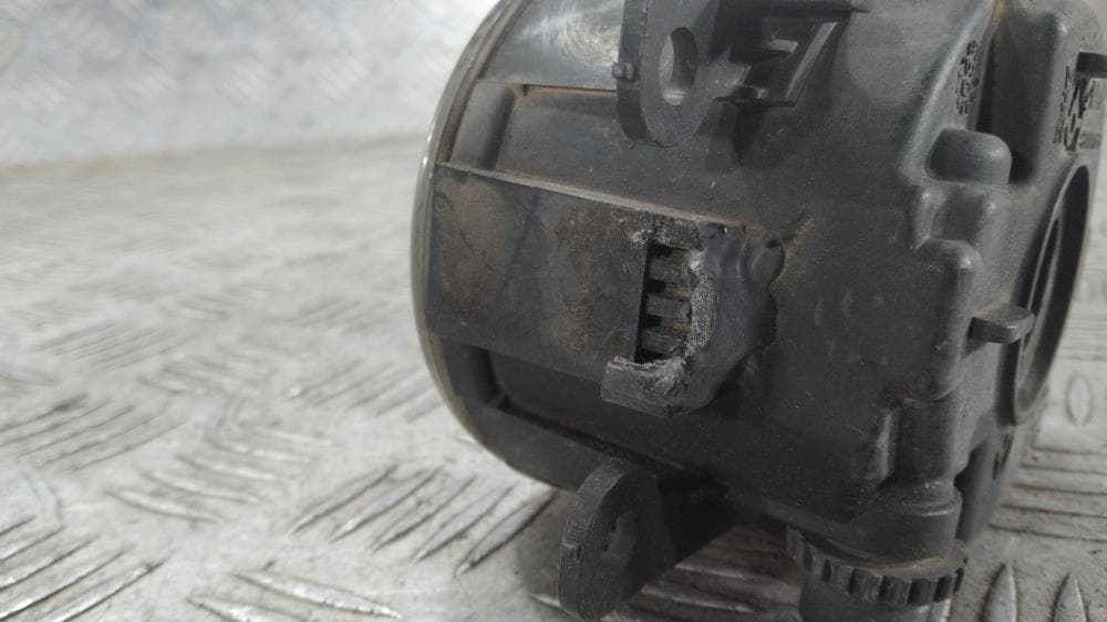 Фара противотуманная левая к Ford Focus 2 (04-08)