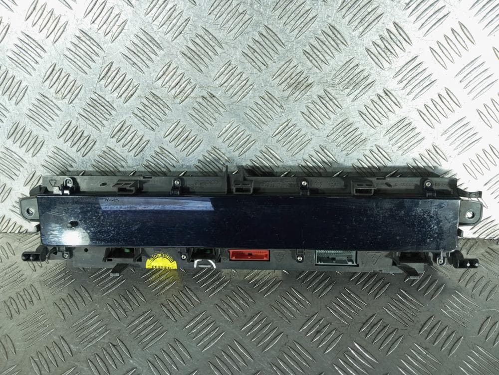 Щиток приборов (приборная панель) к Renault Scenic 2 (03-06)