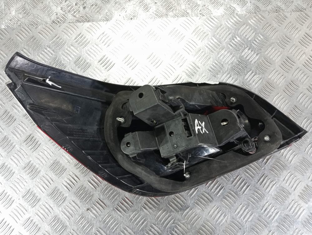 Фонарь задний правый к BMW 5 E60/E61 (02-07)