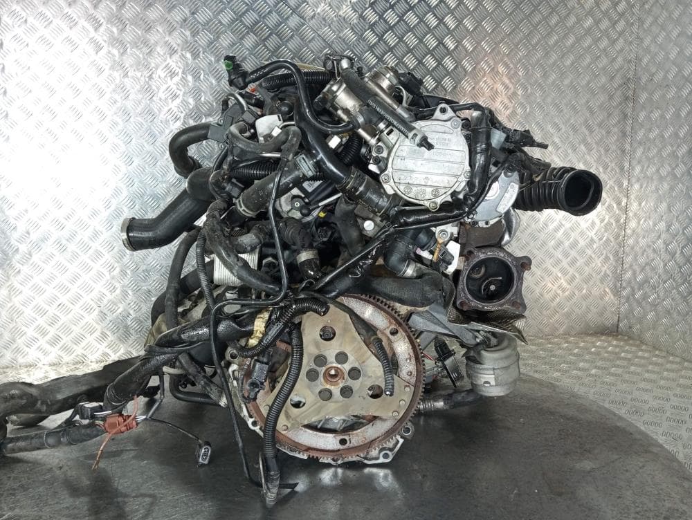 Двигатель к Audi A4 B7 (04-09)