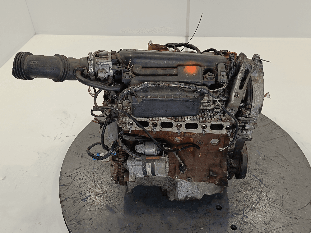 Двигатель к Renault Scenic 2 (03-06)