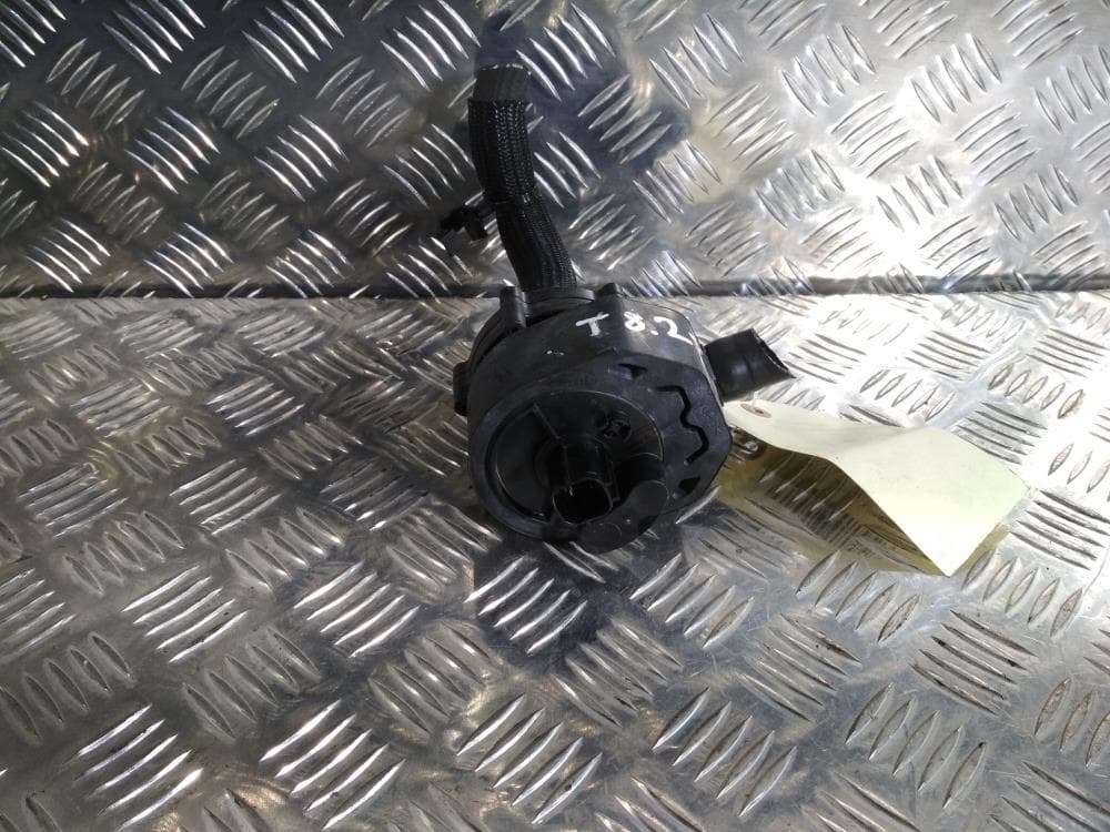 Помпа к Tesla Model X (15-21)