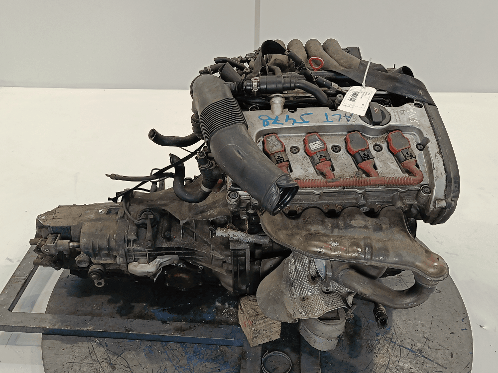 Двигатель к Audi A4 B7 (04-09)