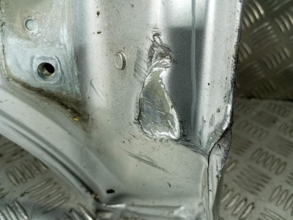 Капот к Volkswagen Passat B6 (05-10)
