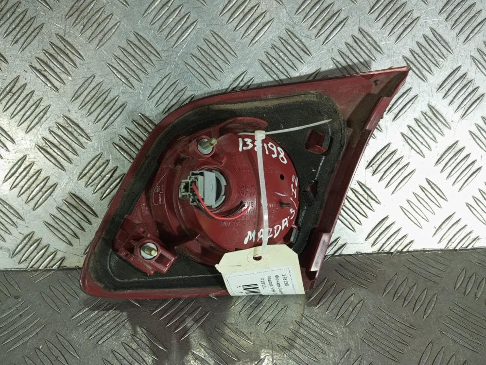 Фонарь задний левый к Mazda 3 BK (03-06)