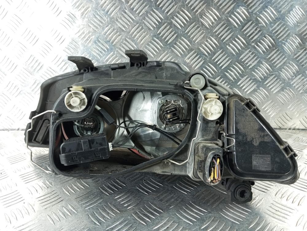 Фара правая к Seat Ibiza 3 (01-06)