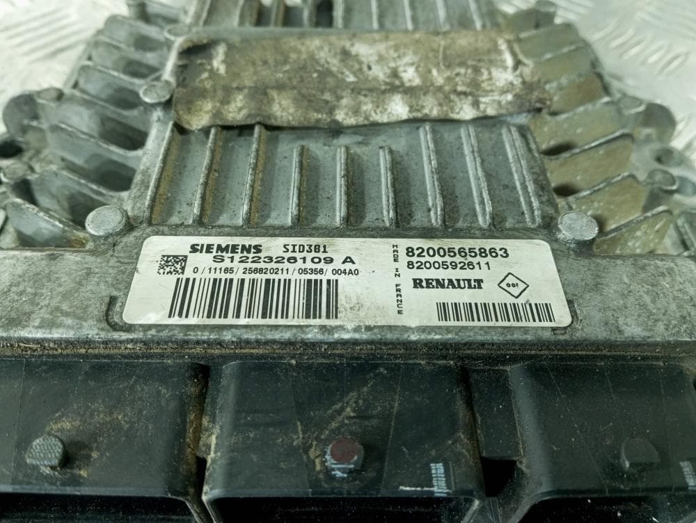 Блок управления двигателем к Renault Megane 2 Рестайлинг (06-09)