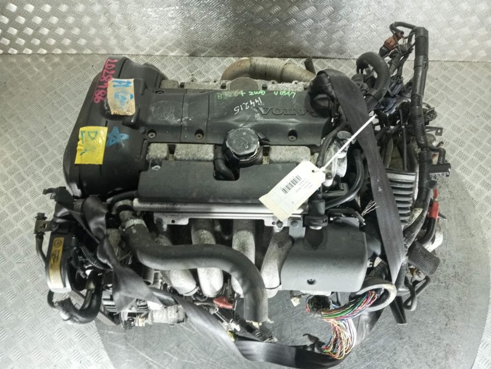 Двигатель к Volvo S40 1 (96-00)