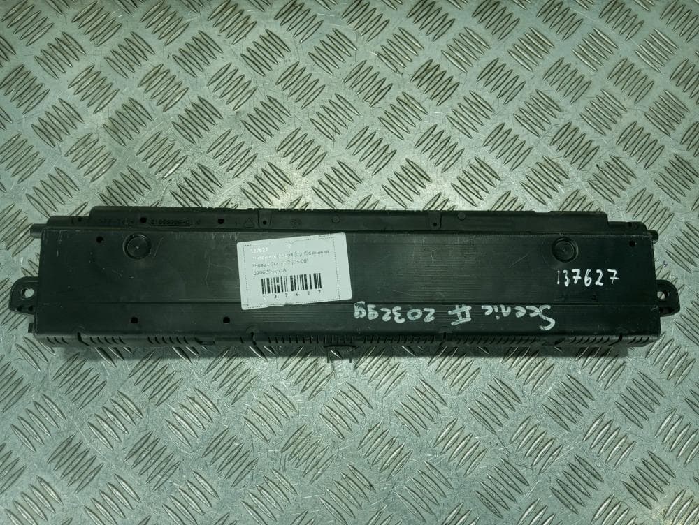 Щиток приборов (приборная панель) к Renault Scenic 2 (03-06)