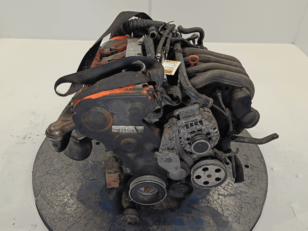Двигатель к Audi A4 B6 (01-05)