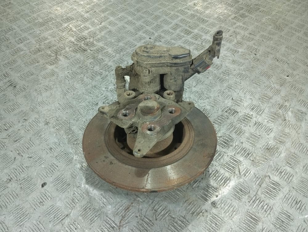 Кулак задний правый к Renault Scenic 3 Рестайлинг (12-13)