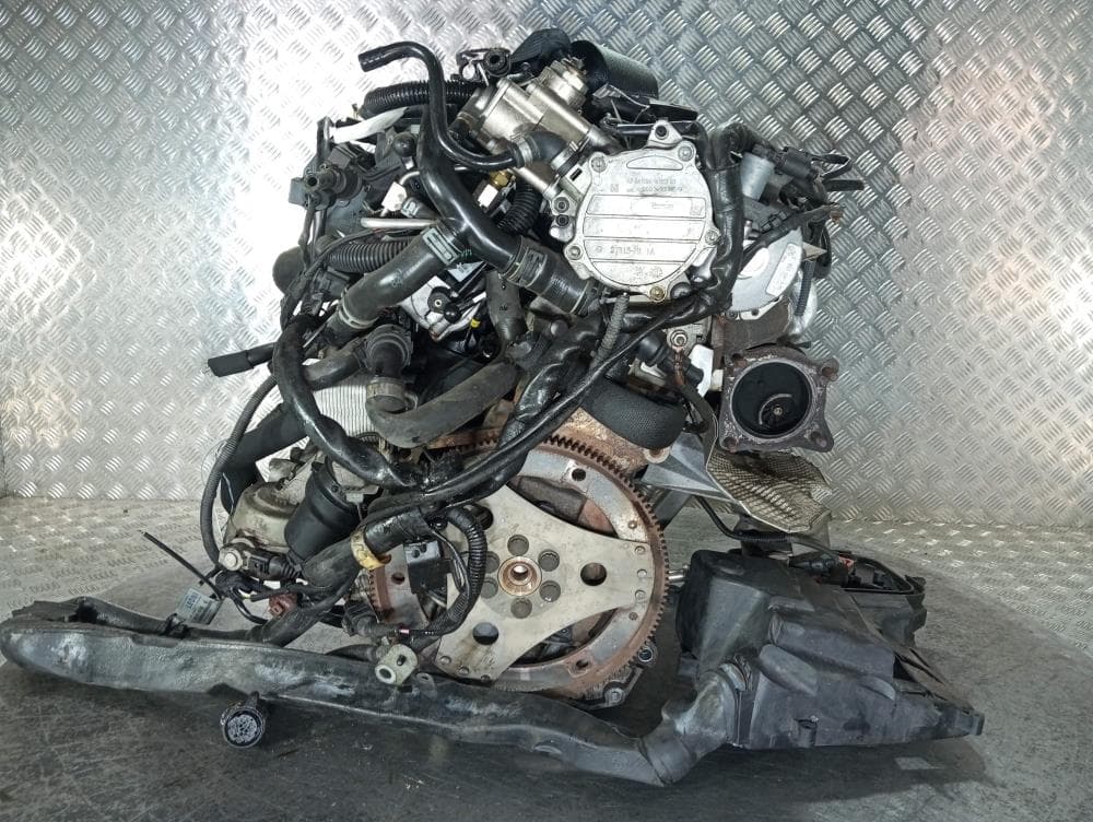 Двигатель к Audi A4 B7 (04-09)