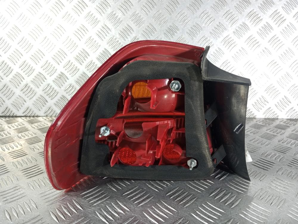 Фонарь задний правый к BMW 3 E90/E91/E92/E93 (05-10)