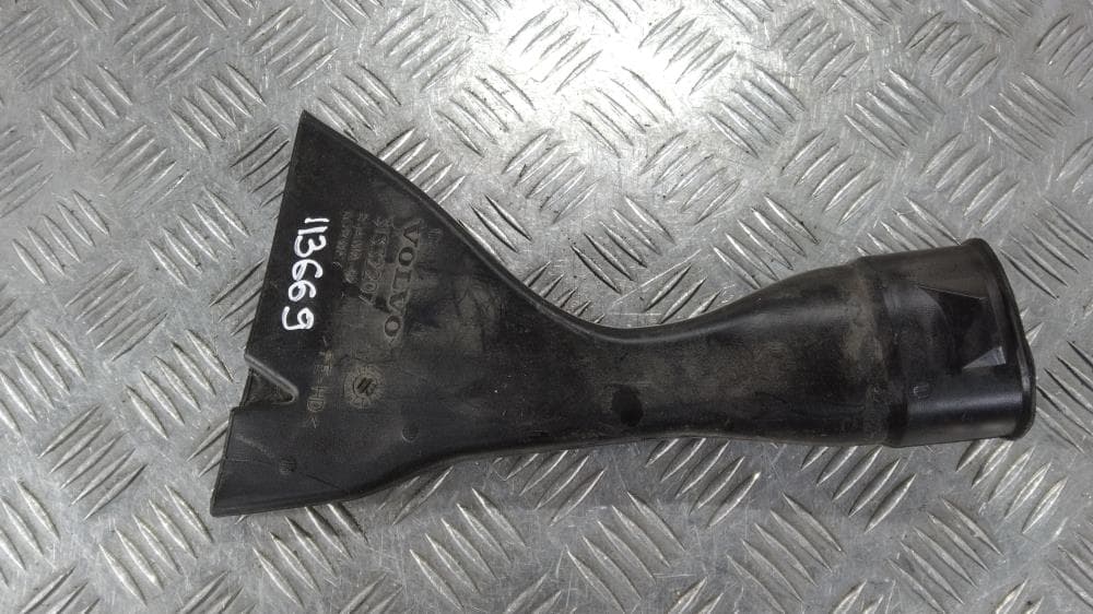 Воздуховод к Volvo V70 3 (07-13)