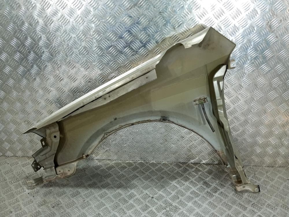Крыло переднее правое к Nissan  Primera P12 (02-08)