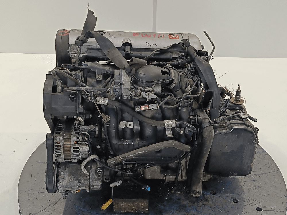 Двигатель к Citroen C5 1 (01-04)