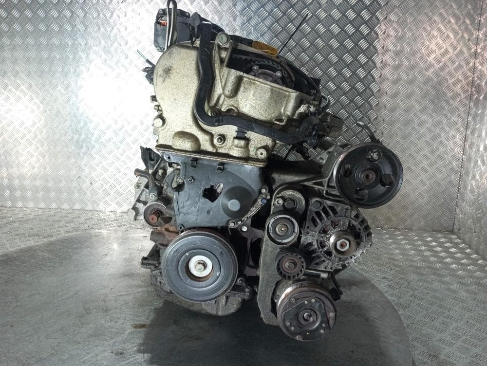 Двигатель к Renault Laguna 2 (01-05)