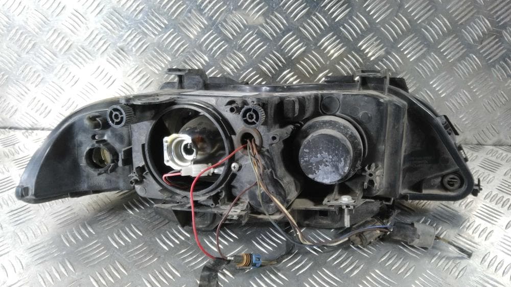 Фара левая к BMW 5 E39 Рестайлинг (00-04)