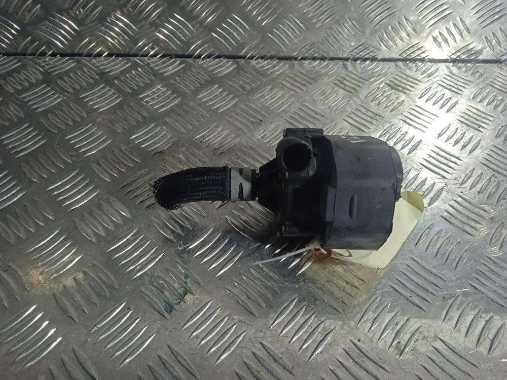 Помпа к Tesla Model X (15-21)