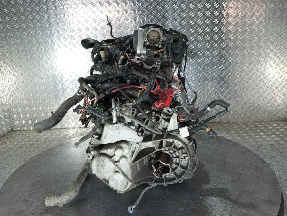 Двигатель к Renault Scenic 2 (03-06)