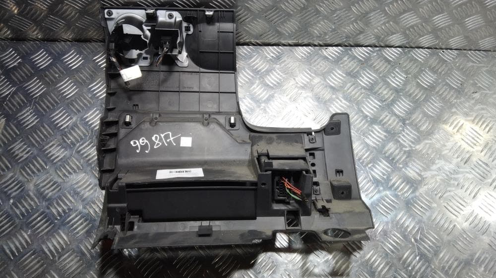 Бардачок к Volkswagen Touran 2 (10-15)