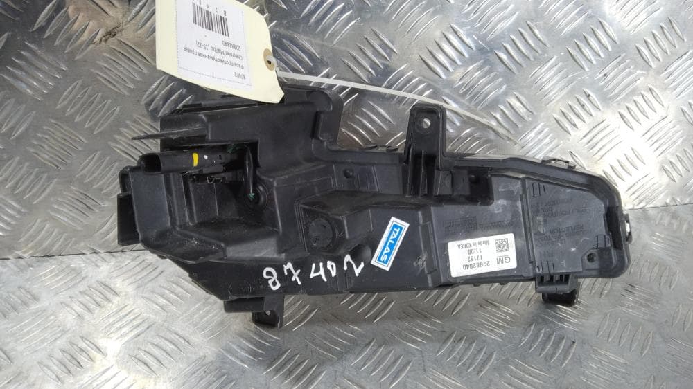 Фара противотуманная правая к Chevrolet Malibu 9 (15-18)