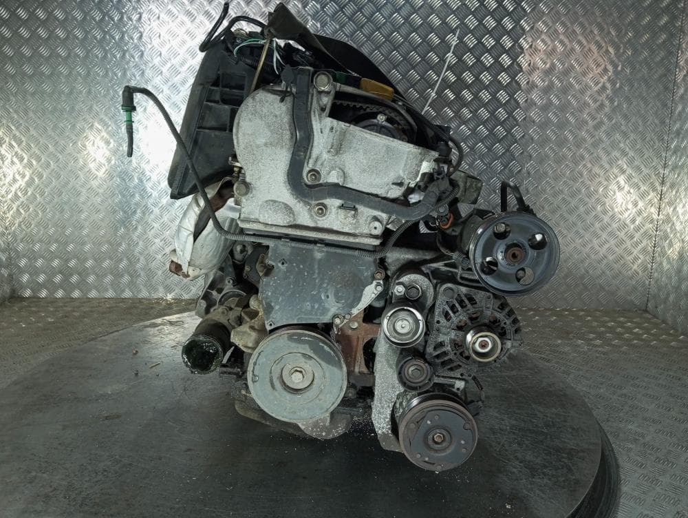 Двигатель к Renault Laguna 2 (01-05)