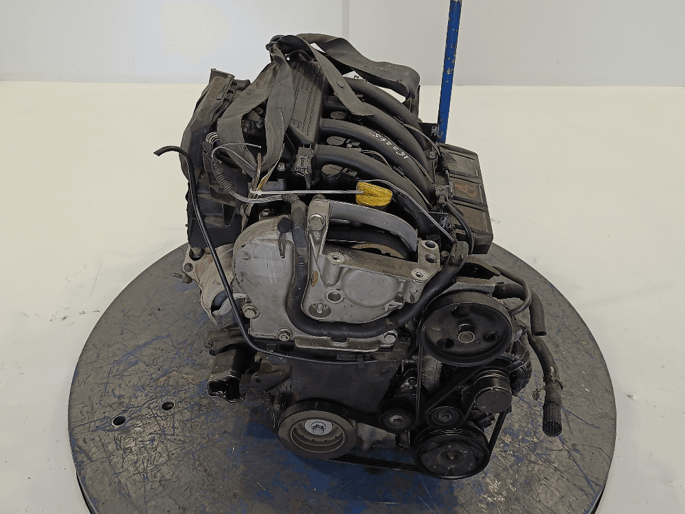 Двигатель к Renault Laguna 2 (01-05)