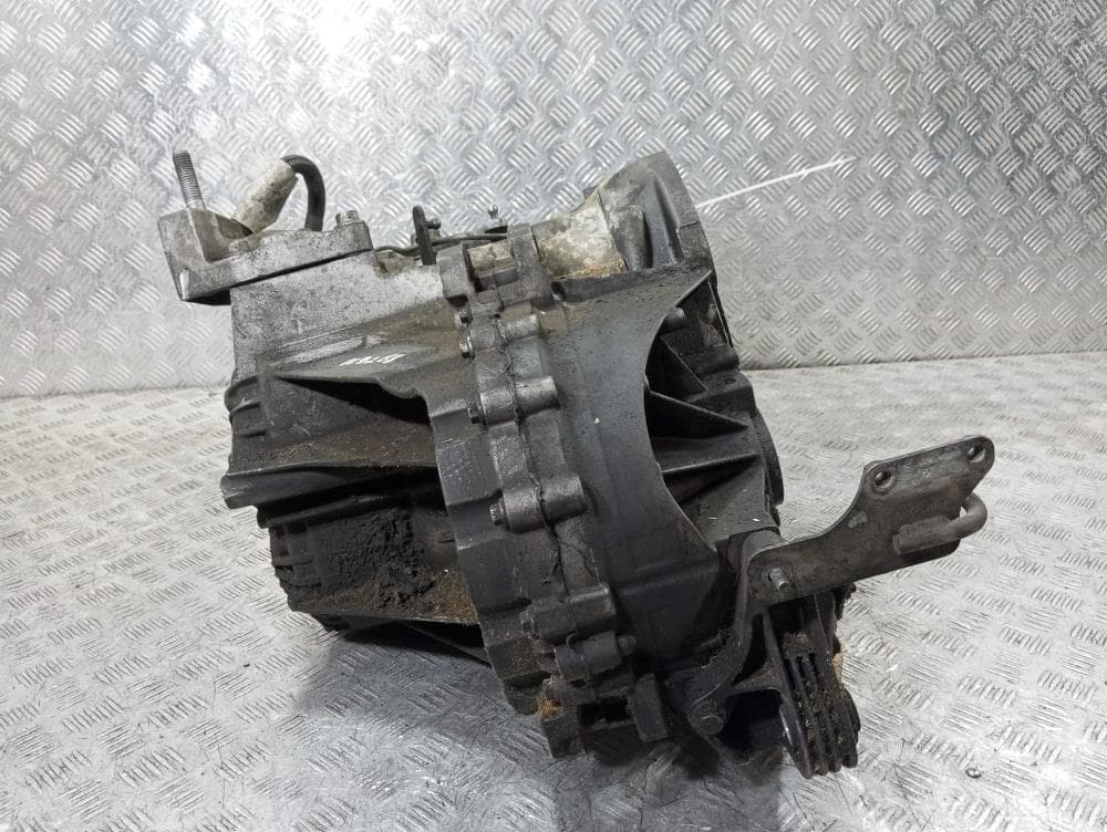 КПП механическая (МКПП) к Volvo S40 2 (04-07)