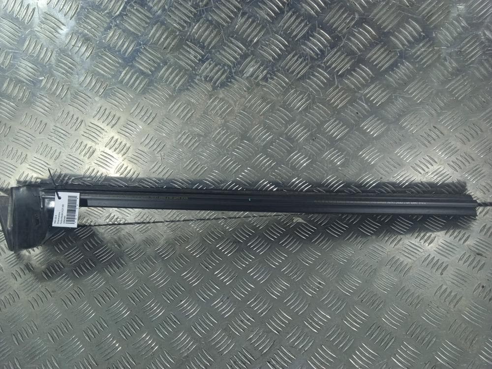 Уплотнитель к Tesla Model 3 (17-21)