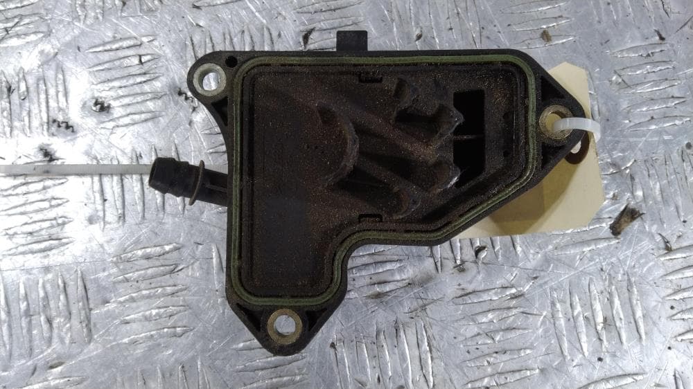 Маслоотделитель (сапун) к Mercedes ML W164 (05-08)