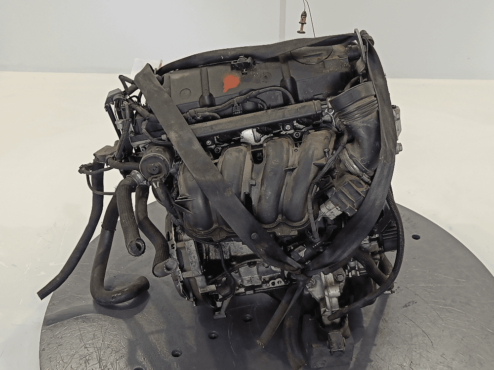 Двигатель к Peugeot 208 1 (12-15)